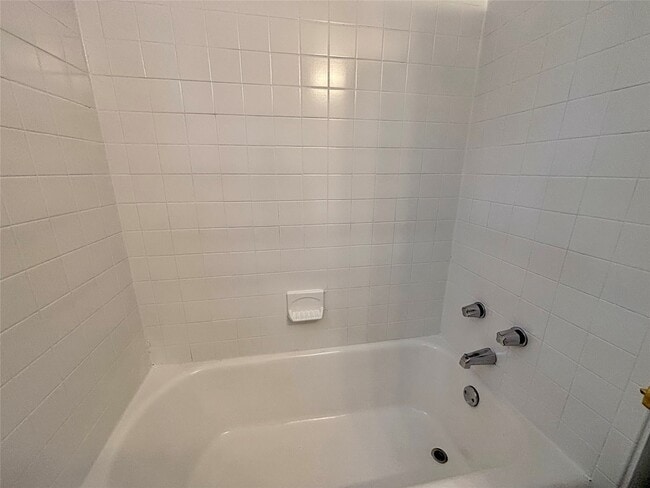 Building Photo - 7211 Orlando St