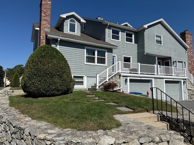 Primary Photo - 1 Carnation Cir