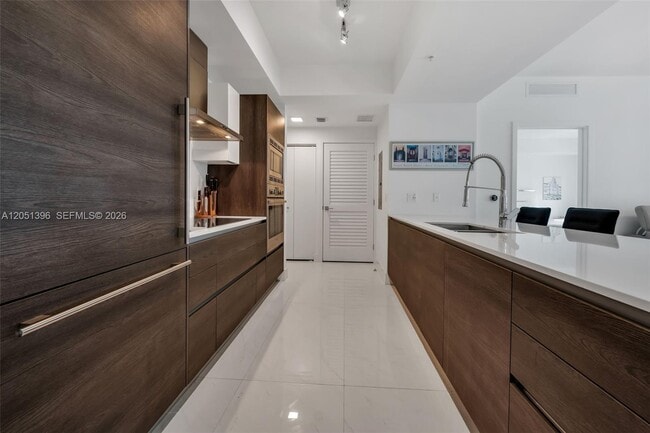 Building Photo - 301 Altara Ave