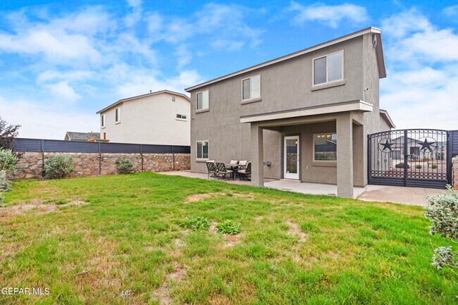 Building Photo - 12001 Old Mesquite Way