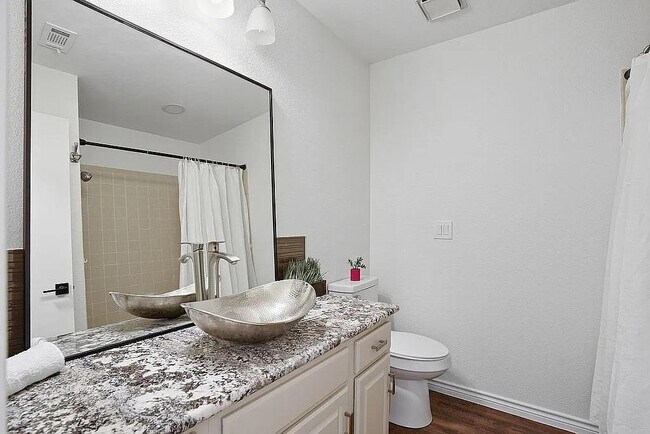 Building Photo - 6500 Spur Ranch Ct