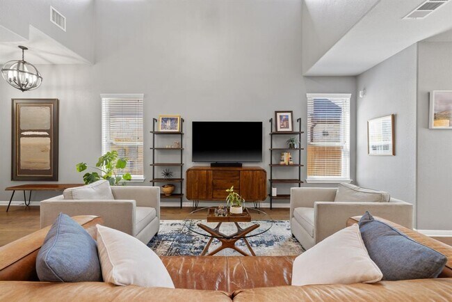 Building Photo - 1401 Little Elm Trail