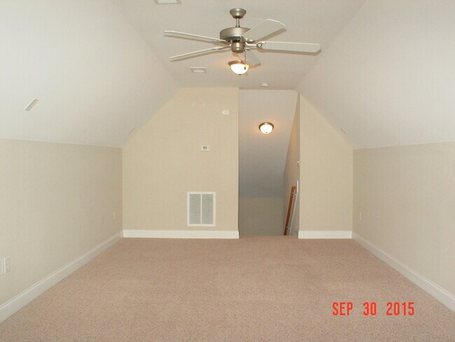 Building Photo - 124 Hurdle Ln