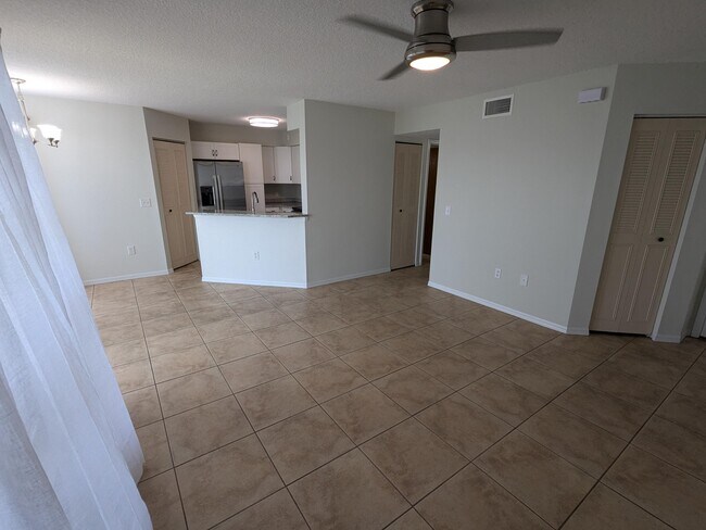 Building Photo - 7020 US-1