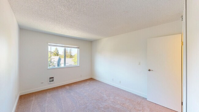Building Photo - 551 Alameda del Prado