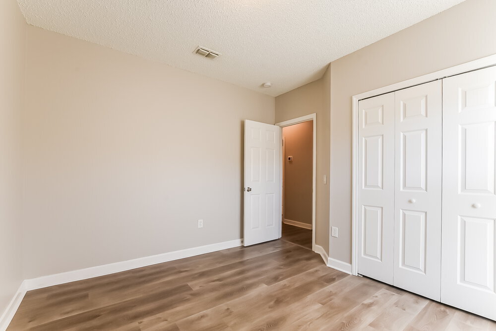 Building Photo - 627 Cotulla Dr