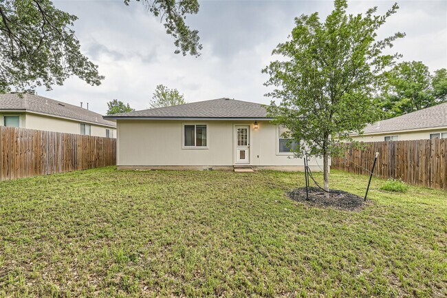 Building Photo - 6937 Sabrina Dr