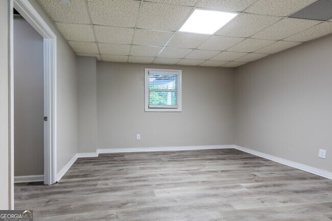 Building Photo - 2958 Quinbery Dr