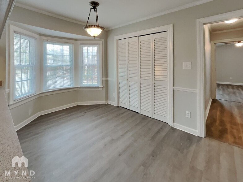 Building Photo - 25 Camelia Dr