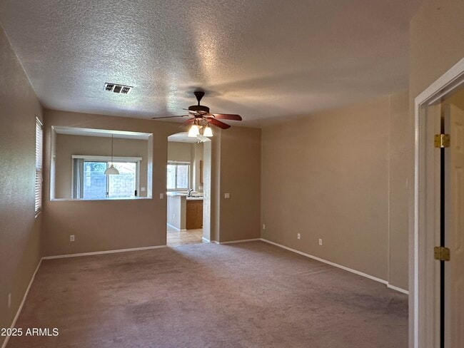 Building Photo - 14333 W Mitchell Dr