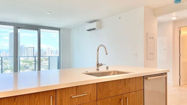 Building Photo - 629 Ke’eaumoku St