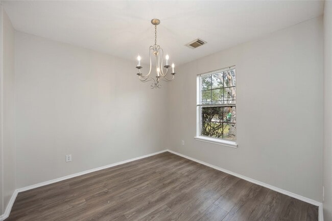 Building Photo - 2131 Acorn Glen Trail