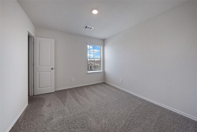 Building Photo - 507 Lantana Rd
