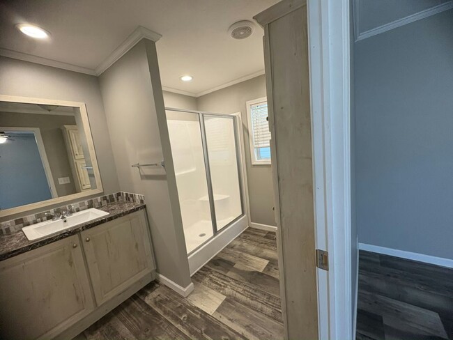 Building Photo - 483 Autumn Trail