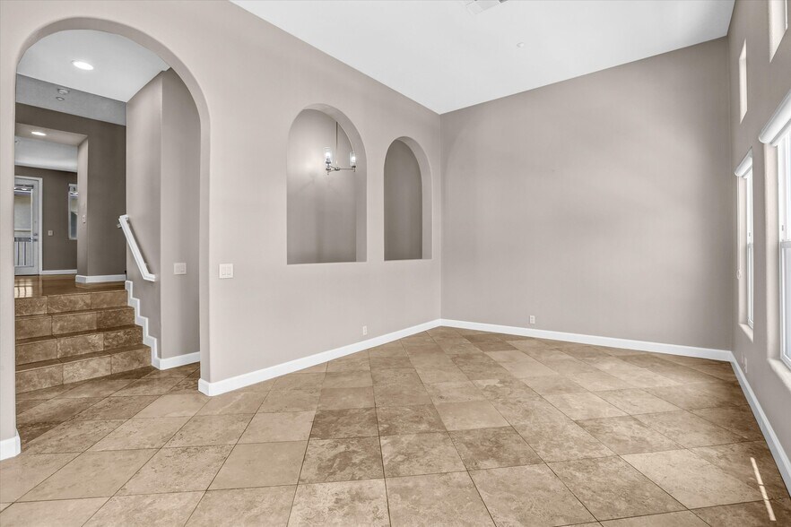 Building Photo - 13325 Via Cristal