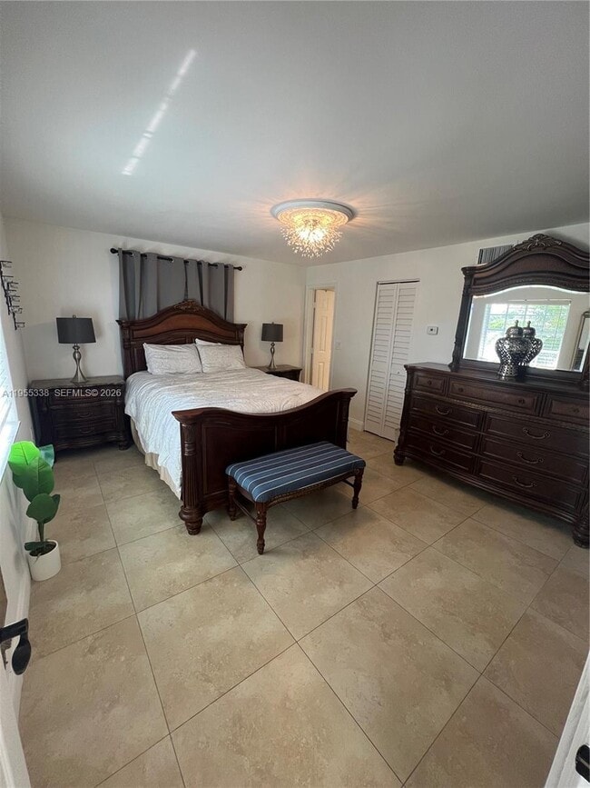 Building Photo - 7601 Beach View Dr