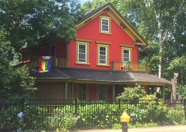 Building front - 7 Bowdoin Ave