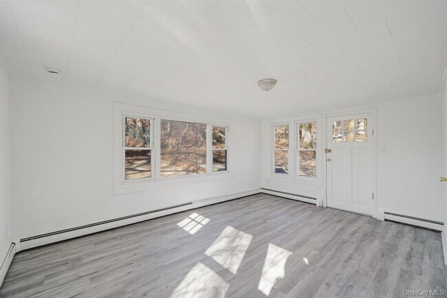 Building Photo - 7 Yucca Rd