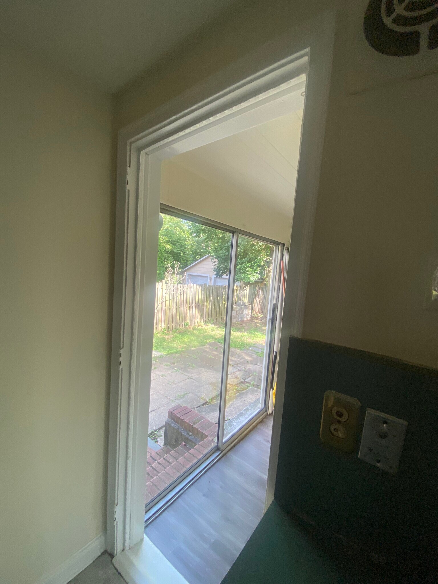 Building Photo - 621 Greenbrook Rd