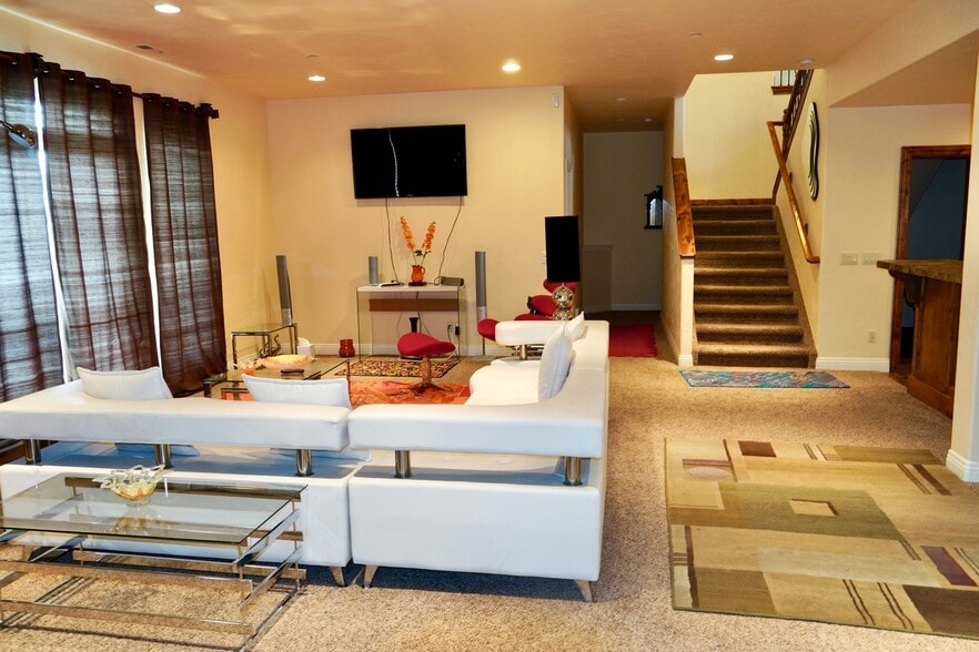 Building Photo - 5904 Buttermere Dr