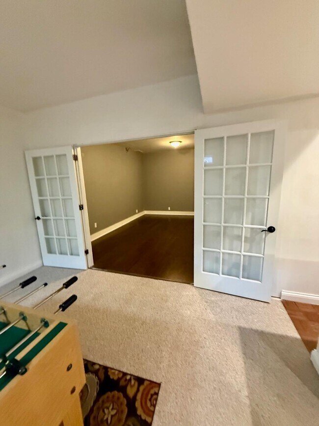 Building Photo - 800 Palomino Ln