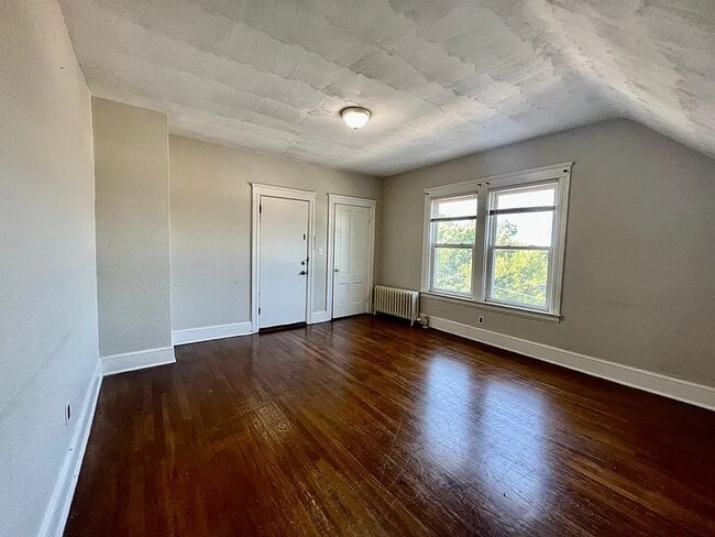 Building Photo - 231 Cato St