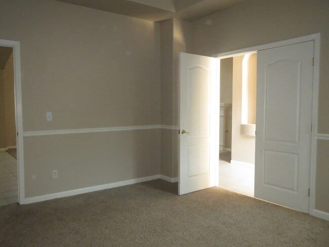 Building Photo - Semi-custom home at Buchanan Estates.