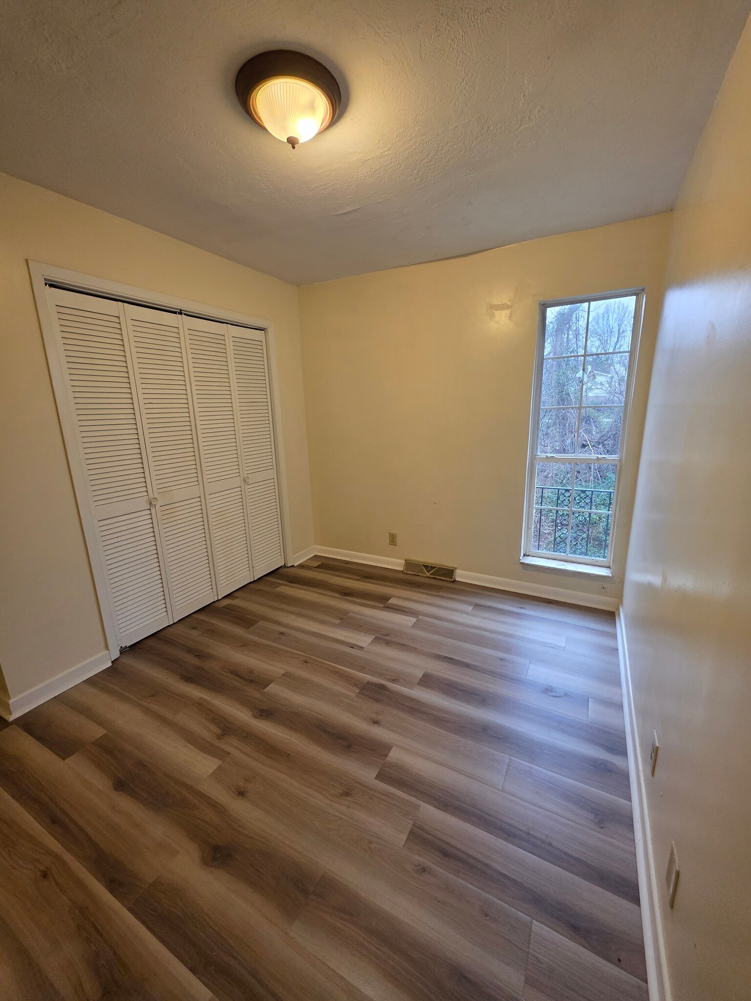 Bedroom 1 - 9102 Woodpark Ln