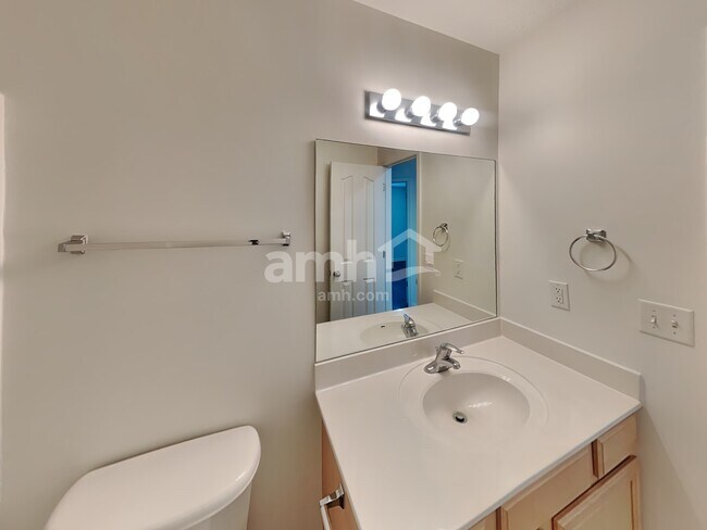 Building Photo - 837 Kaylee Cir