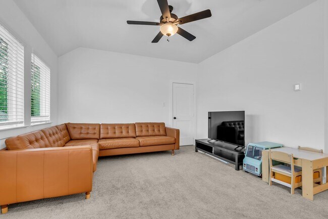 Building Photo - 426 Glacier Pass