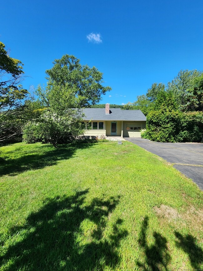 Building Photo - 204 Stafford Rd