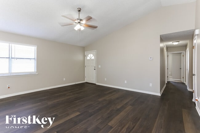 Building Photo - 6736 Newgate Cir E