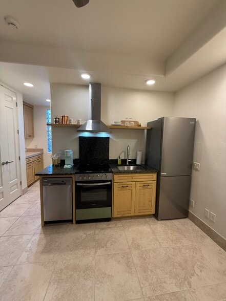 Building Photo - 2253 N Cohonina Cir