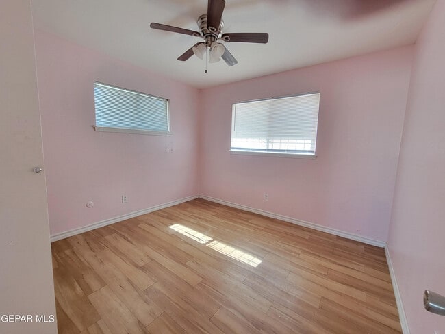 Building Photo - 7213 Alto Rey Ave