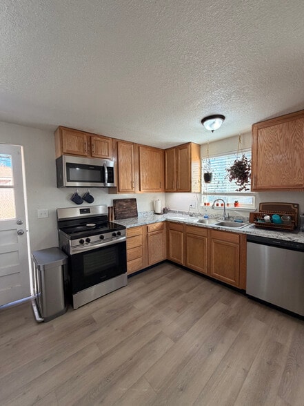 Building Photo - 8727-8729 W 63rd Pl