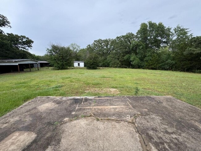 Building Photo - 5124 Dogwood Rd