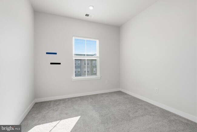 Building Photo - 30 Dolcie Ln