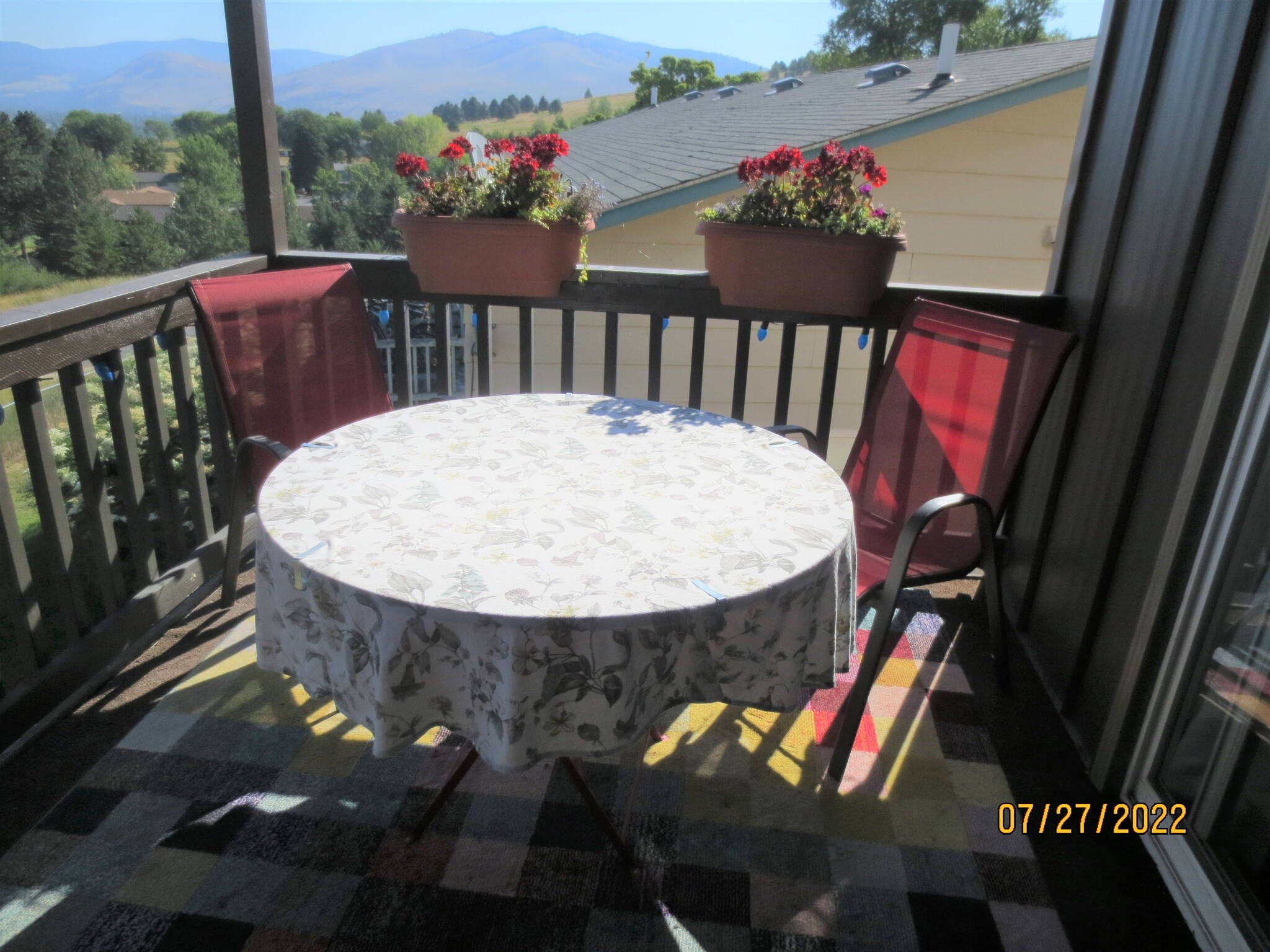 Building Photo - 2224 W Foothills Dr