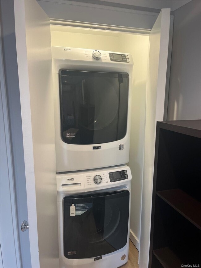 Building Photo - 70 Henry Ave