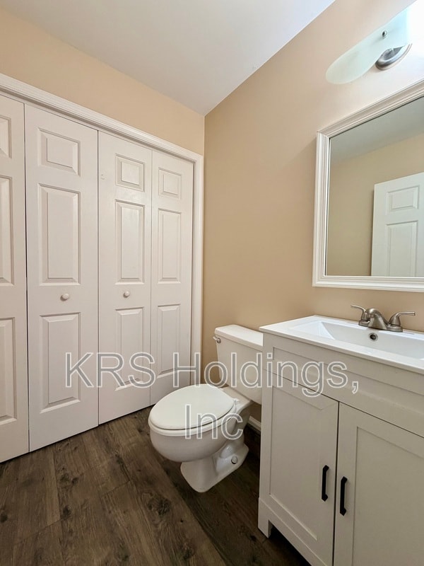 Building Photo - 2316 Finch Ct