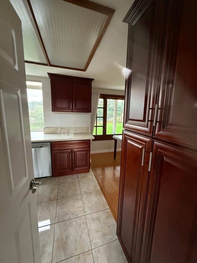 Building Photo - 2466 Robert Rd