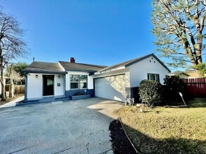 Building Photo - COMPLETELY REMODELED HOME IN QUIET AREA!