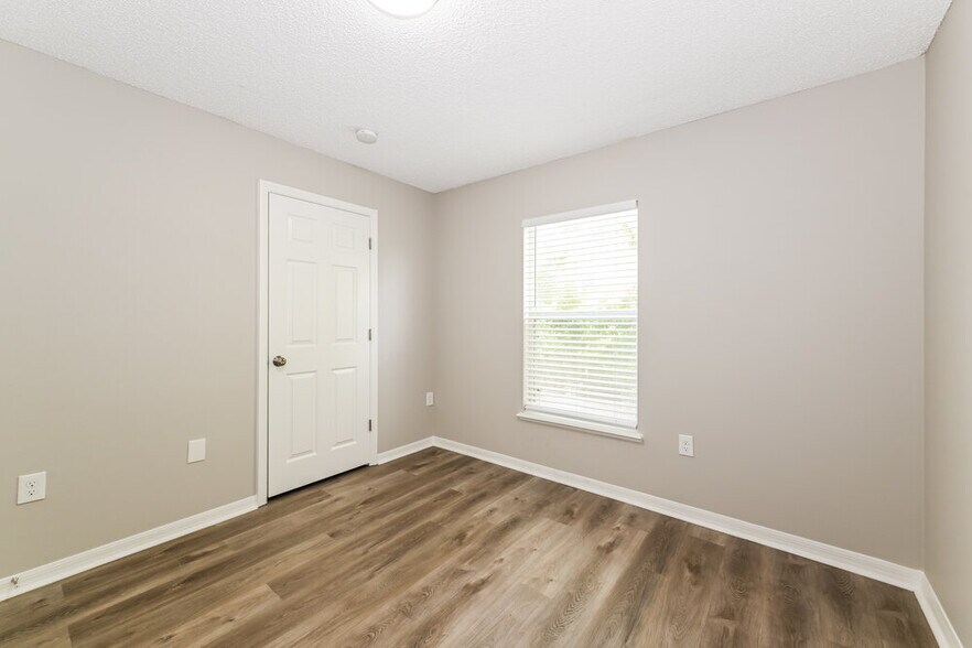 Building Photo - 4059 Woodley Creek Rd