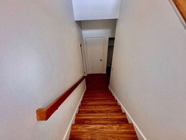 Building Photo - Royal Summit–4BD/3BA/Garage – Aiea