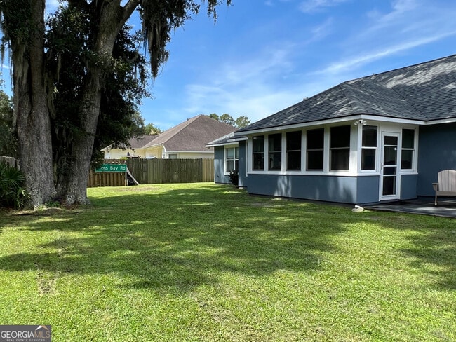 Building Photo - 203 Bent Tree Ct