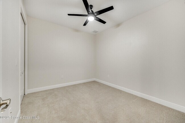Building Photo - 8233 Loren Cove Dr