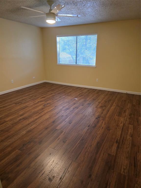 Building Photo - 6444 Kentwick Dr