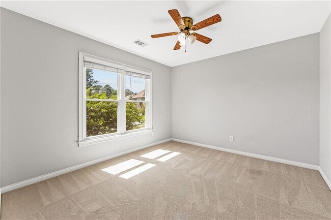 Building Photo - 969 Light House Way