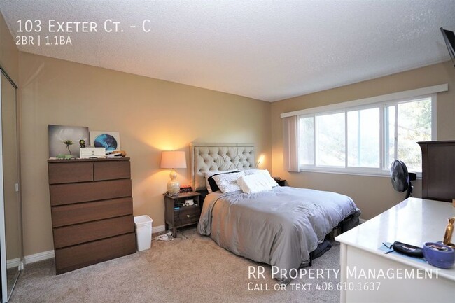 Building Photo - Spacious Updated Townhome in Well Maintain...