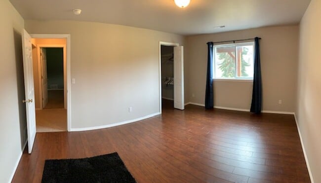 Building Photo - $3,495 / 4br - 3600ft2 - Exqusite, executi...